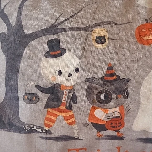 Cynthia Rowley pillow - Picture 2 of 10